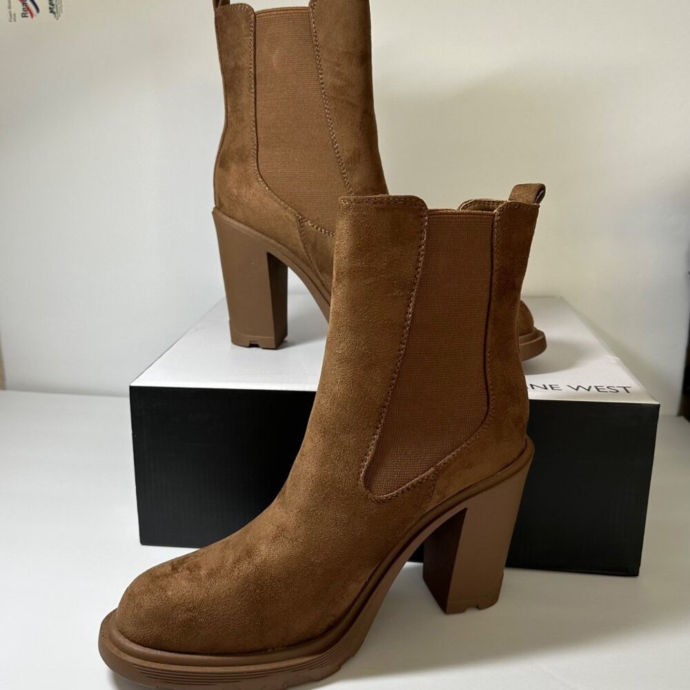 Nine West Ream Chelsea Heeled Booties Women's Size 10 M NWT - Picture 2 of 6